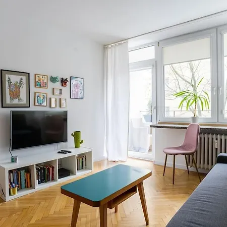 Concierge Miodowa Lägenhet *